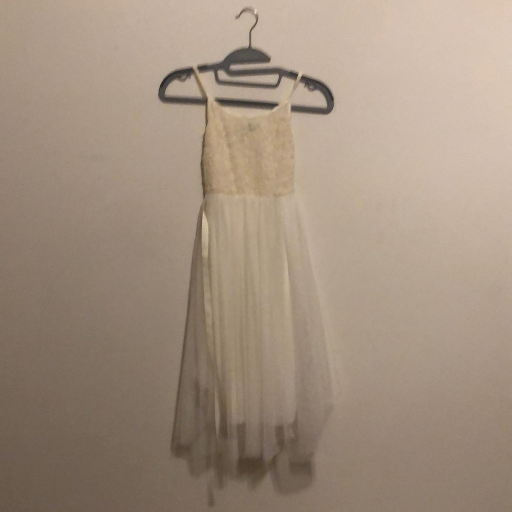 Cute flower lace detail dress